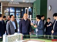 波波放大镜：NBA历史首次：挨打的被驱逐！G4：骑士挑战步行者首节：步行者大比分领先：不可思议的一幕发生了，马瑟林对位亨特，马瑟林小动作整了一下亨特，谁知道亨特立马碾过去暴力把马瑟林推倒了，双方发生争